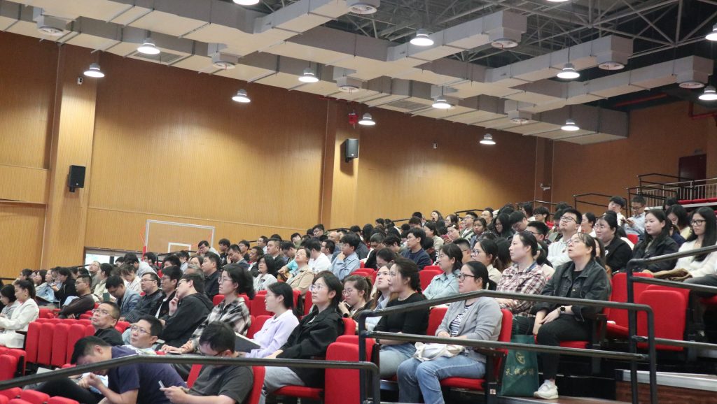 资讯完美网站 | 明纪知法筑防线 廉洁自律树新风——科信组织员工参加新明街道“纪法联动进两新”集中专题授课暨党员轮训