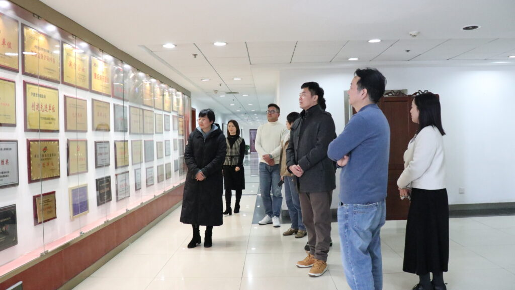 资讯完美网站 | 金华市建设工程招投标与造价管理站、金华市建设工程造价管理协会领导莅临科信调研指导